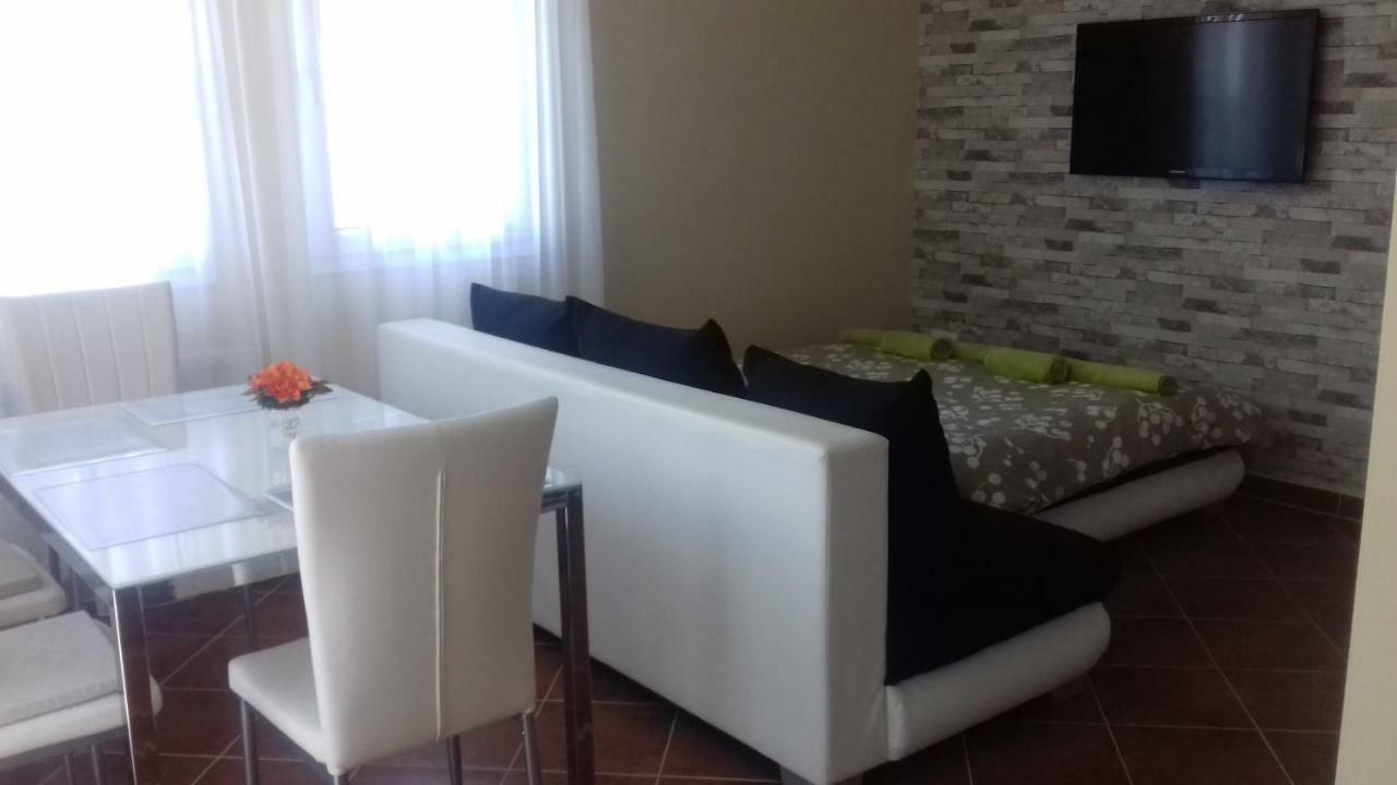 Hévíz Benelise Apartman מראה חיצוני תמונה